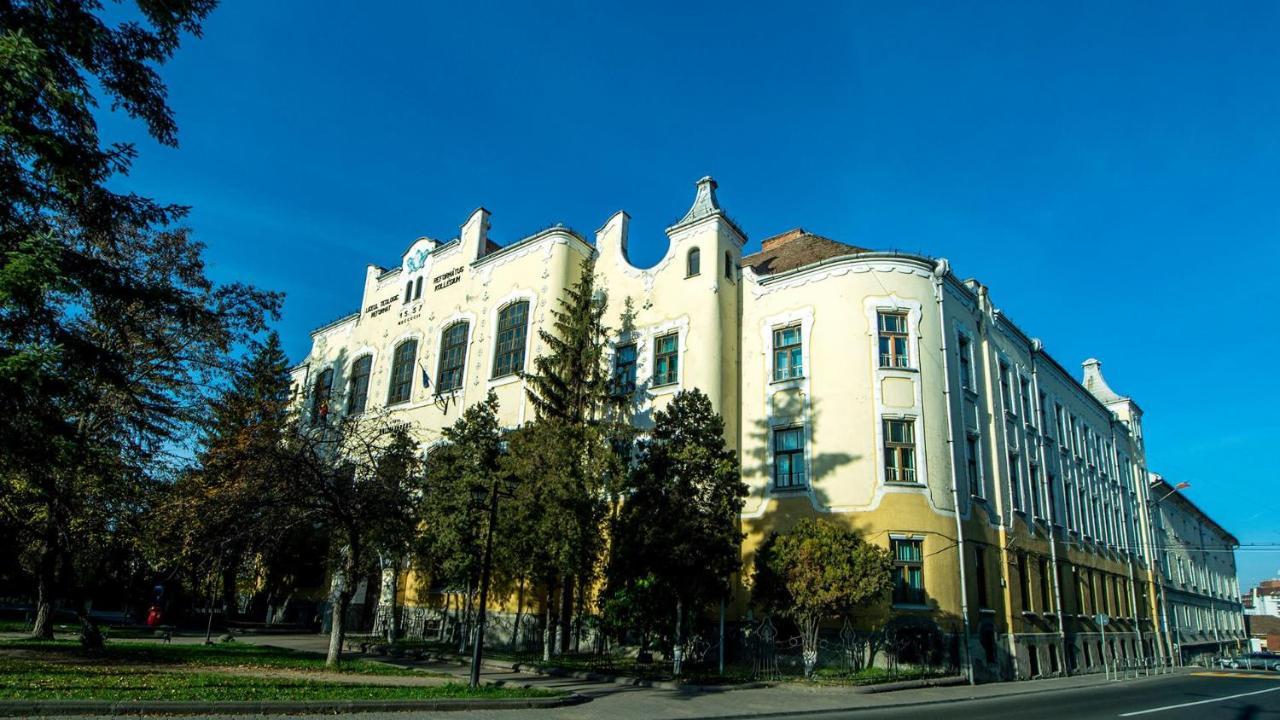 Butterfly Apartment-Hidden Gem In The Heart Of Târgu-Mureş Exteriér fotografie